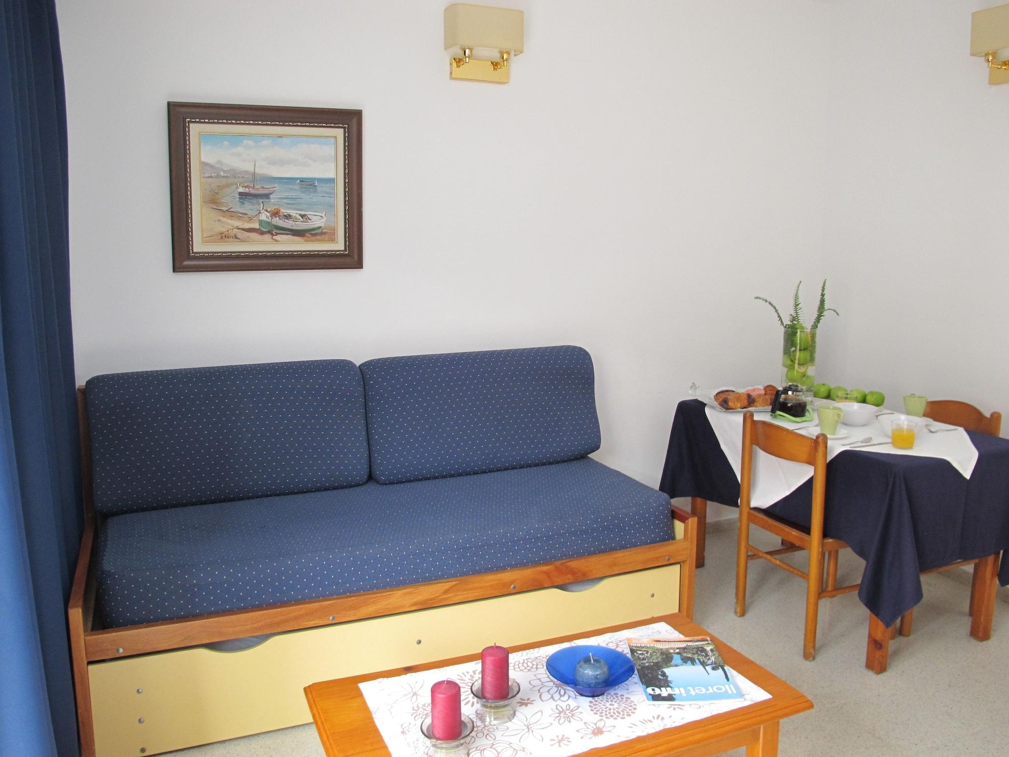 Apartamentos Santi Lloret de Mar Dış mekan fotoğraf