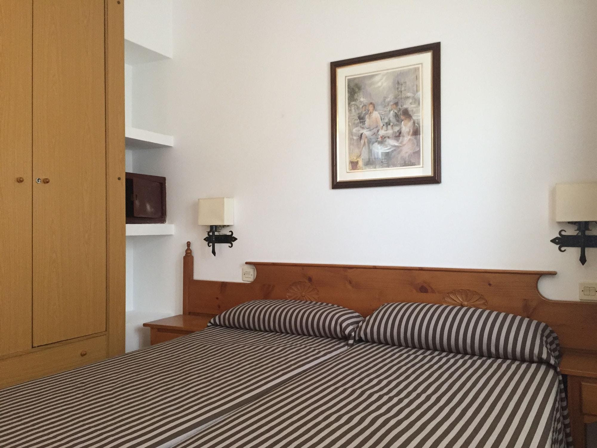 Apartamentos Santi Lloret de Mar Dış mekan fotoğraf