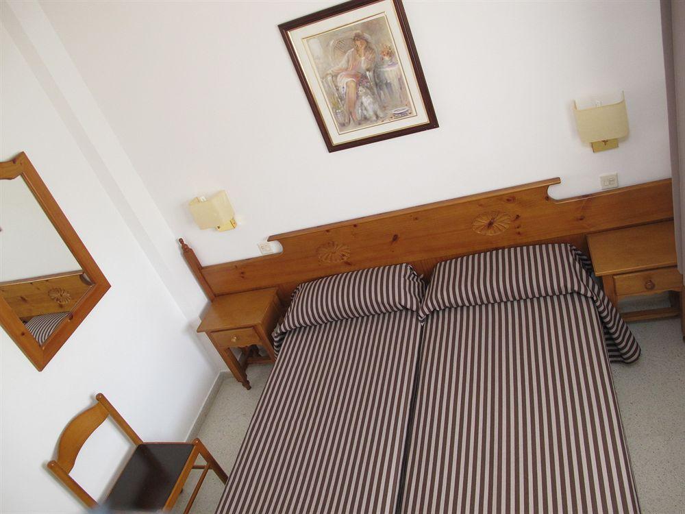 Apartamentos Santi Lloret de Mar Dış mekan fotoğraf