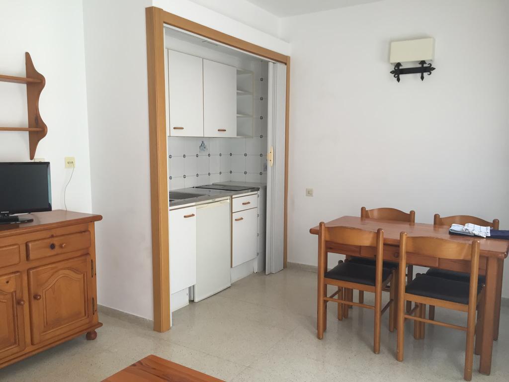 Apartamentos Santi Lloret de Mar Dış mekan fotoğraf