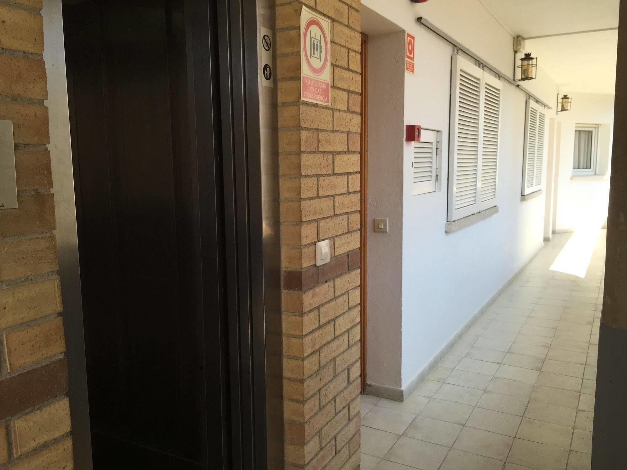 Apartamentos Santi Lloret de Mar Dış mekan fotoğraf